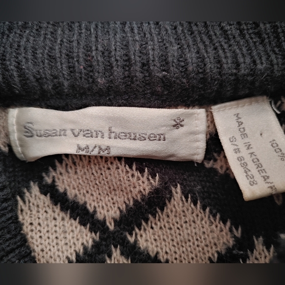 Susan Van Heusen Patterned Sweater - Picture 6 of 6
